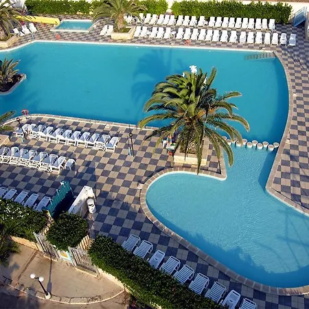 Kompleks wypoczynkowy Villaggio Pineta Al Mare
