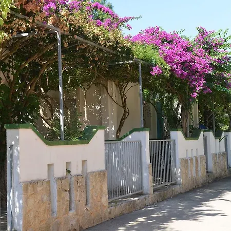 Kompleks wypoczynkowy Villaggio Pineta Al Mare Specchiolla