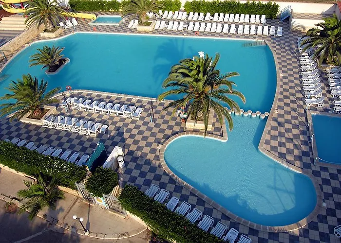 פארק נופש Villaggio Pineta Al Mare