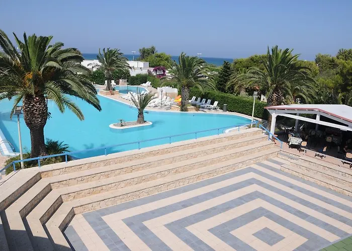 פארק נופש Villaggio Pineta Al Mare 3*