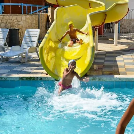 Villaggio Pineta Al Mare