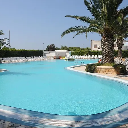 ホリデーパーク Villaggio Pineta Al Mare