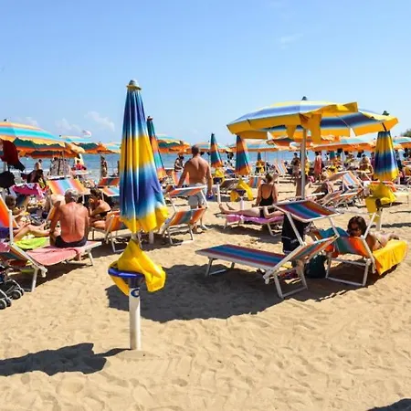 Villaggio Pineta Al Mare ホリデーパーク スペッキオッラ